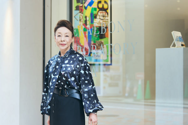 あの日、夫・中尾彬さんと車窓から見た景色。「障害者の応援」ではなく、作品に共鳴する理由【池波志乃インタビュー｜前編】