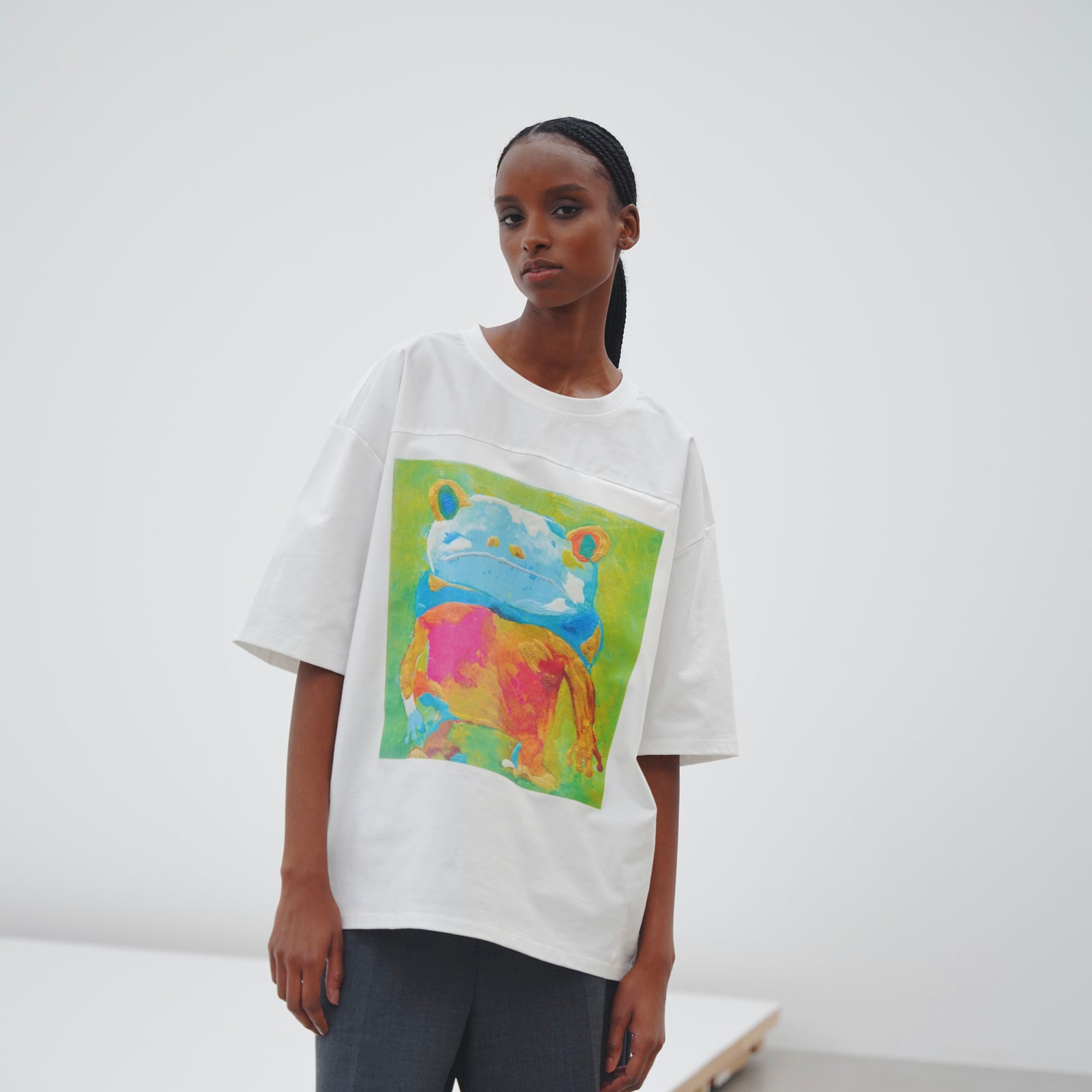 30着限定》シリアルNo入り限定Tシャツ「旅に出ます」 – HERALBONY